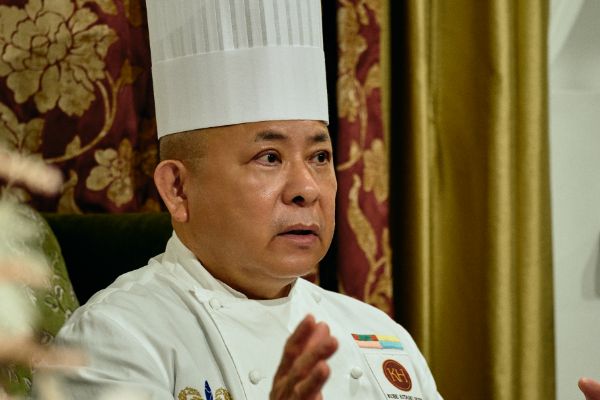 神戸北野ホテル 総料理長 山口 浩様